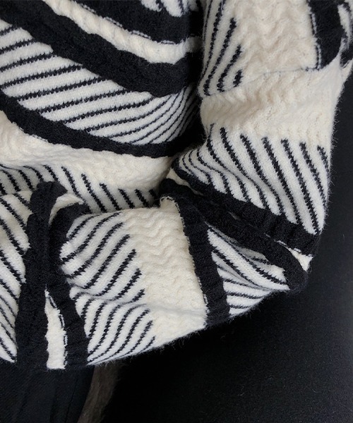 chuclla(チュクラ)の「Multi border crew neck knit chw21a098(ニット/セーター・レディース・ブラック系その他・FREE)」の22枚目の写真