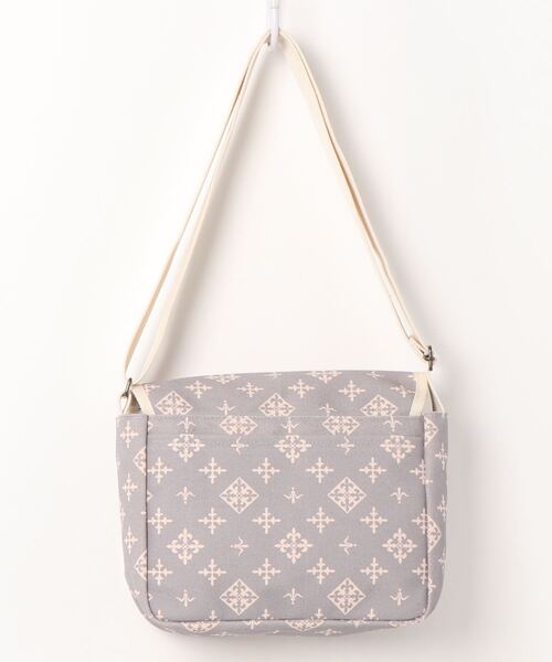 Daily russet（デイリー ラシット）の「プルーフキャンバスフラップショルダーバッグ（ショルダーバッグ・レディース・ピンク/ベージュ/グレー/ネイビー・FREE）」の8枚目の写真