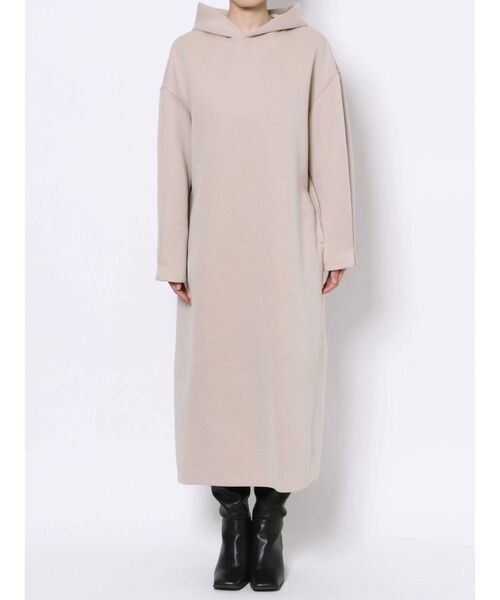 EMODA(エモダ)の「タックスリーブソリッドワンピース(ワンピース・レディース・ブラック/ベージュ/カーキ・FREE)」の12枚目の写真