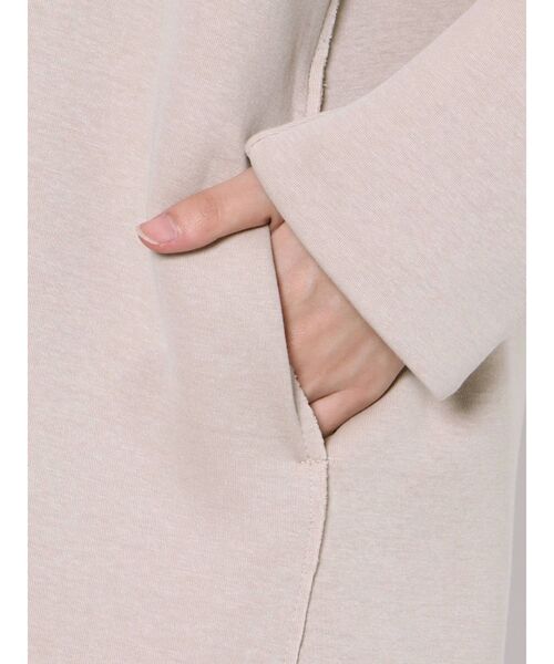 EMODA(エモダ)の「タックスリーブソリッドワンピース(ワンピース・レディース・ブラック/ベージュ/カーキ・FREE)」の17枚目の写真