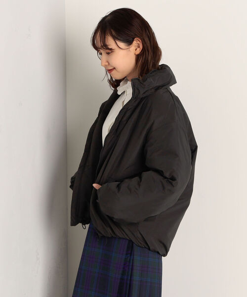 fredy couleur（フレディクルール）の「中綿エコサーモライトフードブルゾン（その他アウター・レディース・ブラック/オリーブ/キャメル・38）」の9枚目の写真