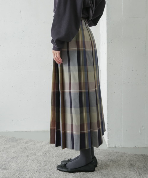 URBAN RESEARCH DOORS（アーバンリサーチドアーズ）の「カラーチェックプリーツスカート（スカート・レディース・ブルー系その他/パープル系その他・ONE）」の21枚目の写真