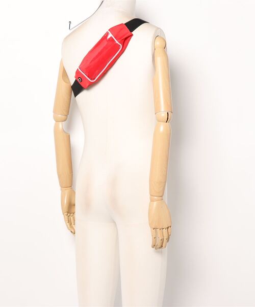 STYLEBLOCK（スタイルブロック）の「クリアウエストポーチ（ボディバッグ/ウエストポーチ・レディース・ブラック/ネイビー/レッド/ピンク/イエロー/ブルー/ローズ/ホワイト・FREE）」の10枚目の写真