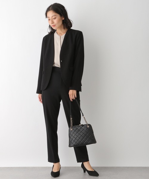 LEPSIM（レプシィム）の「タックブラウス長袖[2022春夏]　239376（シャツ/ブラウス・レディース・グレイッシュベージュ/オフホワイト/ブルー/ブラック・LARGE/MEDIUM）」の22枚目の写真