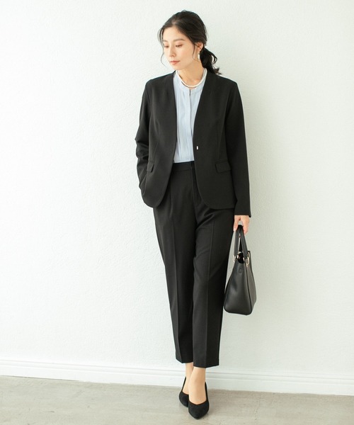 LEPSIM（レプシィム）の「タックブラウス長袖[2022春夏]　239376（シャツ/ブラウス・レディース・グレイッシュベージュ/オフホワイト/ブルー/ブラック・LARGE/MEDIUM）」の17枚目の写真