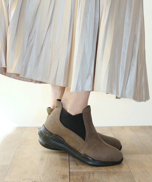 Fin(フィン)の「サイドゴアスニーカーブーツ(ブーツ・レディース・ブラック/グレー・22.5cm/23cm/23.5cm/24cm/24.5cm)」の6枚目の写真
