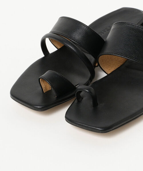 Ray BEAMS(レイビームス)の「Ray BEAMS / アシンメトリー サンダル(サンダル・レディース・ベージュ/ブラック・24.0cm/23.5cm/25.0cm/24.5cm/23.0cm)」の20枚目の写真