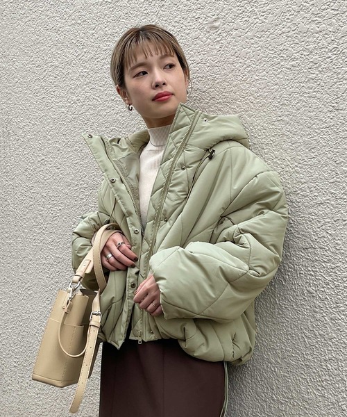 w closet(ダブルクローゼット)の「ダイヤ柄エコダウン(ダウンジャケット/コート・レディース・オフホワイト/カーキ/サックスブルー/ブラック・FREE)」の17枚目の写真