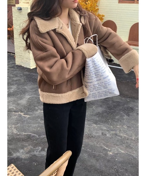 MINS MINIS(ミンスミニス)の「ステンカラールーズムートンジャケット(ムートンコート・レディース・ブラウン/キャメル・FREE)」の11枚目の写真