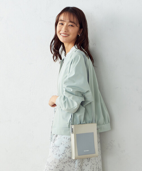 MONO COMME CA(モノコムサ)の「スクエア ミニポシェット(ショルダーバッグ・レディース・ブラック/ベージュ/パイソン・FREE)」の3枚目の写真