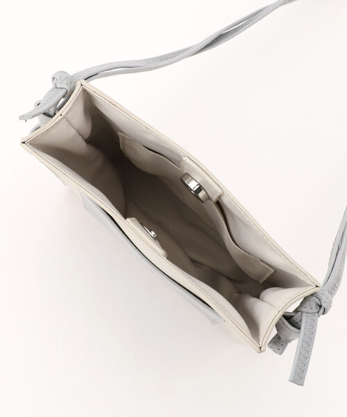 MONO COMME CA(モノコムサ)の「スクエア ミニポシェット(ショルダーバッグ・レディース・ブラック/ベージュ/パイソン・FREE)」の18枚目の写真