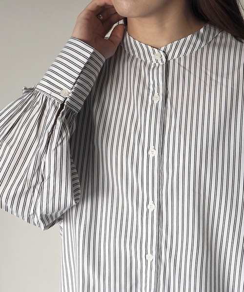 Riberry（リベリー）の「前後2WAYギャザーストライプシャツ（シャツ/ブラウス・レディース・ネイビー/オフホワイト・MEDIUM）」の15枚目の写真