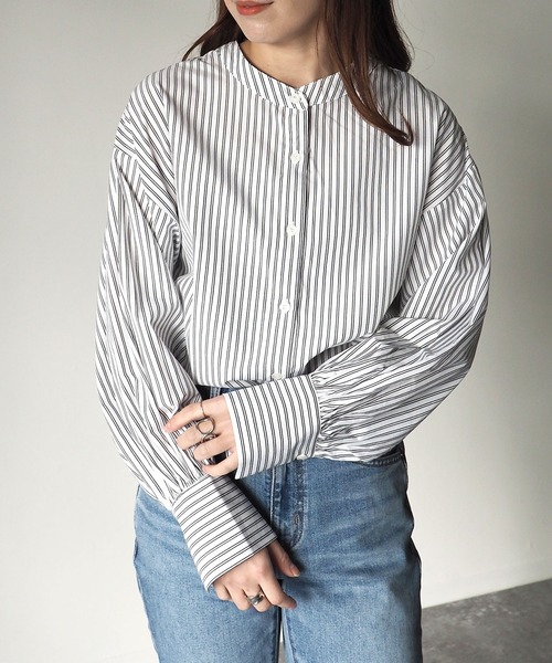 Riberry（リベリー）の「前後2WAYギャザーストライプシャツ（シャツ/ブラウス・レディース・ネイビー/オフホワイト・MEDIUM）」の3枚目の写真