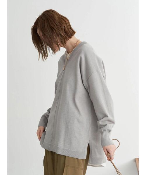 earth music&ecology（アースミュージックアンドエコロジー）の「アウトリンキングVネックニット＊（ニット/セーター・レディース・グレー/グレイッシュベージュ・FREE）」の13枚目の写真