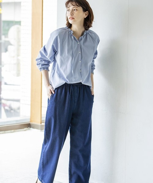 studio CLIP（スタディオクリップ）の「ダブルフロントリボン付きスカラップブラウス[プラスサイズあり]（シャツ/ブラウス・レディース・オフホワイト/サックスブルー/その他1/その他2・MEDIUM/LARGE/X-LARGE/XX-LARGE/XXX-LARGE）」の9枚目の写真