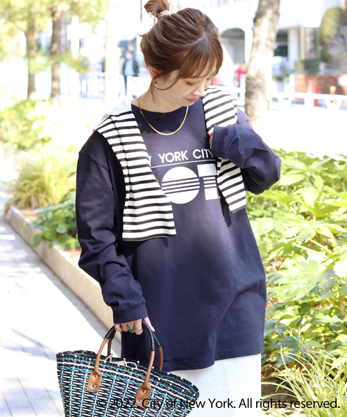 Simplicite(サンプリシテ)の「NYC LOGO TEE by ROCK STANLEY◆(Tシャツ/カットソー・レディース・ホワイト/チャコールグレー/ネイビー・MEDIUM/X-LARGE)」の3枚目の写真