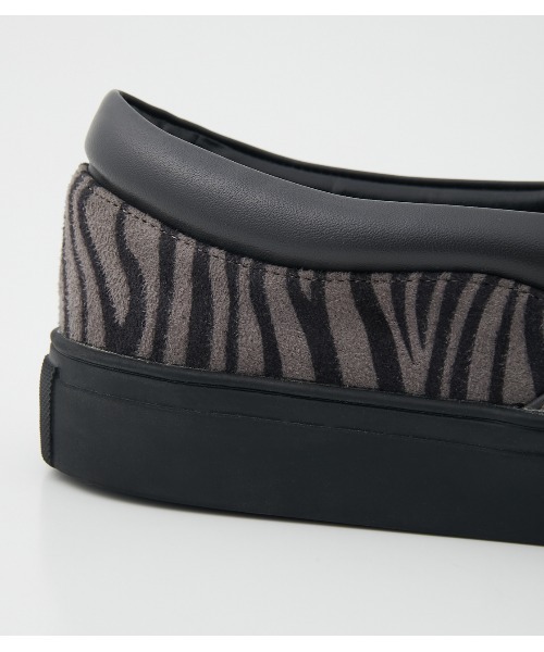 AZUL by moussy(アズールバイマウジー)の「ANIMAL PATTERN SLIP-ON/アニマルパターンスリッポン(スリッポン・メンズ・ブラック系その他/グレー系その他・MEDIUM/LARGE)」の5枚目の写真
