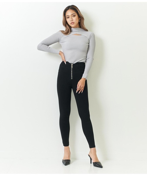 ANAP（アナップ）の「フロントデザインリブトップスカットソー（Tシャツ/カットソー・レディース・ホワイト/ライトグレー/ブラック/グレイッシュベージュ・FREE）」の10枚目の写真