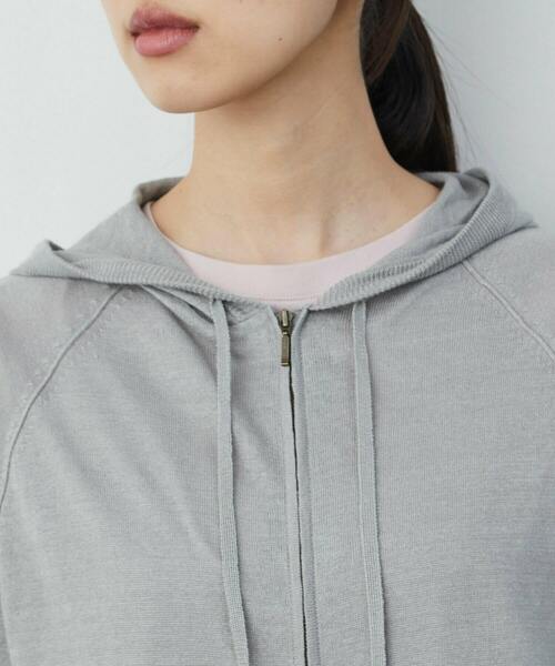 LOISIR（ロワズィール）の「リネン天竺フーディ（パーカー・レディース・ベージュ/グレー/グリーン・FREE）」の12枚目の写真