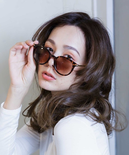 ALTROSE（アルトローズ）の「(9569)ｻﾝｸﾞﾗｽ ﾒｶﾞﾈ（サングラス・レディース・ベージュ/ブラウン/グレー/その他・FREE）」の4枚目の写真