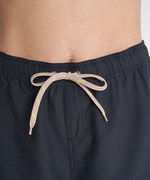 ROXY（ロキシー）の「LUNCH CALM/ロキシーボードショーツ・サーフトランクス(水着)（水着・レディース・ブラック/ネイビー/ホワイト・SMALL/MEDIUM/LARGE）」の10枚目の写真