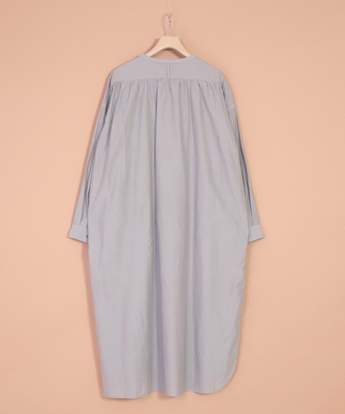 OMNIGOD（オムニゴッド）の「[OMNIGOD womens / オムニゴッド] キュプラ超長綿ローン ワイドスタンドカラーワンピース（ワンピース・レディース・ライトグレー/ピンク/ホワイト/グリーン・FREE）」の5枚目の写真