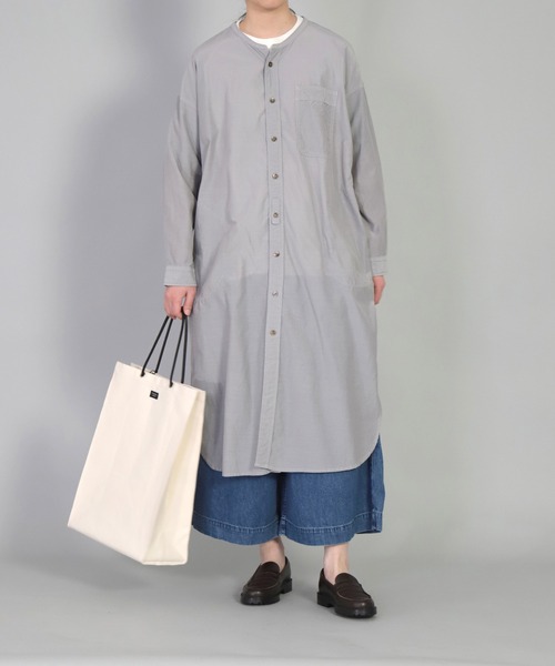 OMNIGOD（オムニゴッド）の「[OMNIGOD womens / オムニゴッド] キュプラ超長綿ローン ワイドスタンドカラーワンピース（ワンピース・レディース・ライトグレー/ピンク/ホワイト/グリーン・FREE）」の8枚目の写真