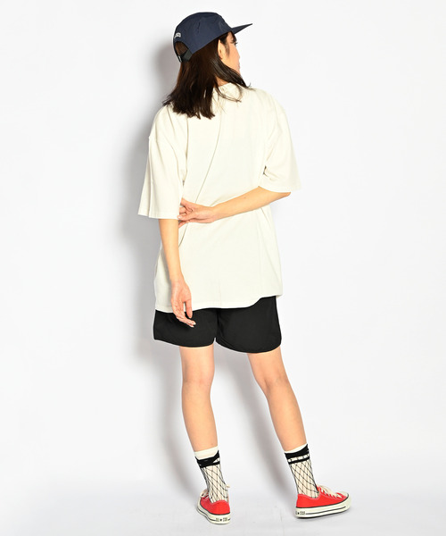 ALDIES(アールディーズ)の「Parttime Big T / パートタイムビッグT(Tシャツ/カットソー・メンズ・ネイビー/グリーン/ホワイト×ブラック/ホワイト×レッド・FREE)」の5枚目の写真