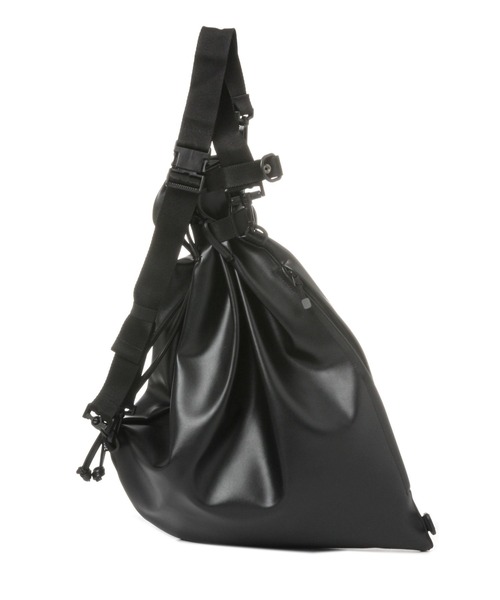 ALAND（エーランド）の「【UNISEX】PIECE MAKER／ECO LEATHER BAG　2285724（ボディバッグ/ウエストポーチ・レディース・ブラック・FREE）」の11枚目の写真