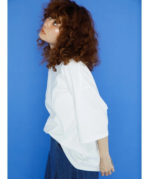 koe(コエ)の「【ユニセックス】ヘビーウェイトコットンTEE*(Tシャツ/カットソー・レディース・ライトブルー/チャコールグレー/ブラック/ベージュ/ラベンダー/グリーン/オフホワイト/カーキ・XL/M/L)」の2枚目の写真