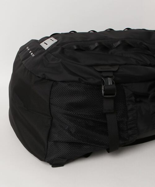 THE NORTH FACE（ザノースフェイス）の「THE NORTH FACE / ザ ノースフェイス：Big Shot：NM72201[WAX]（バックパック/リュック・メンズ・ブラック・FREE）」の2枚目の写真