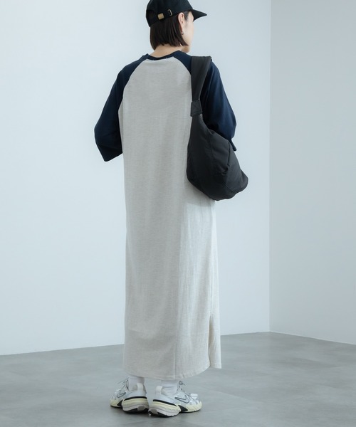 HEILIS(ヘイリス)の「ラグランTシャツワンピース / スリット ラグラン ワンピース ロングワンピース カットワンピース(ワンピース・レディース・ネイビー・FREE)」の14枚目の写真