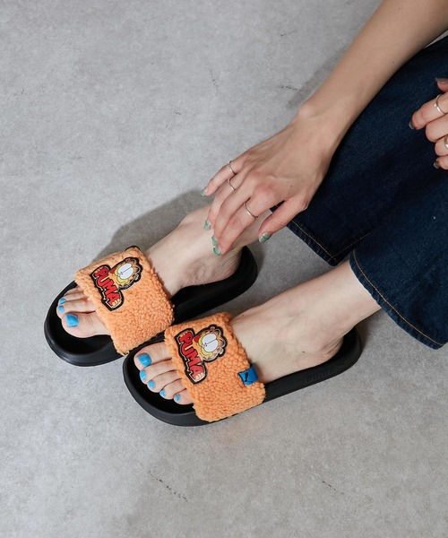 ear PAPILLONNER（イアパピヨネ）の「PUMA×GARFIELD リードキャット2.0（サンダル・レディース・ブラック・22cm/23cm/24cm/25cm）」の11枚目の写真
