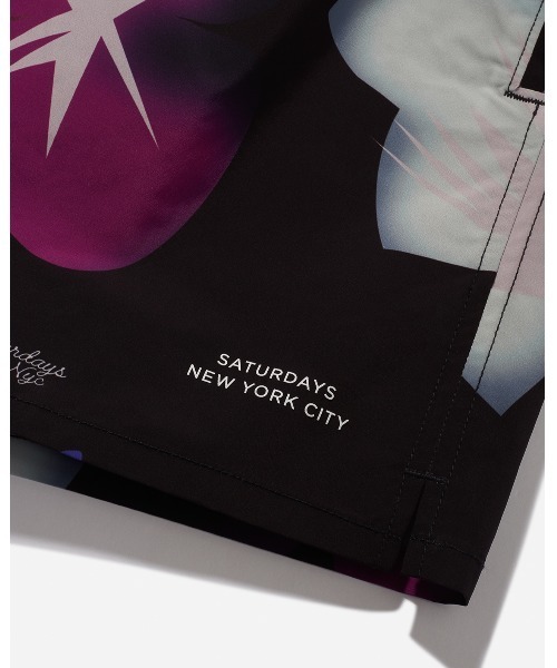 Saturdays NYC(サタデーズ ニューヨークシティ )の「Timothy Jungle Floral Print Swim Short(水着・メンズ・ブラック/パープル/キナリ・S/M/L/X-SMALL/XL)」の5枚目の写真