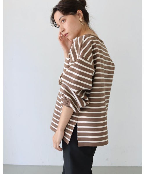 HER CLOSET(ハークローゼット)の「【shemoshelly】ボーダー深キーネックダンボールニット(ニット/セーター・レディース・ブラック/グリーン/アイボリー/ホワイト×ブラック/ブラウン系その他/テラコッタ・M)」の17枚目の写真