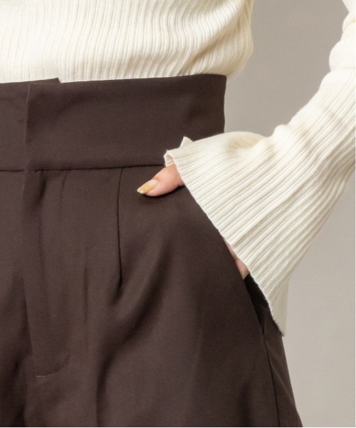 RANDA(ランダ)の「ハイウエストショートパンツ(その他パンツ・レディース・ブラック/ベージュ/ブラウン・0/1)」の17枚目の写真