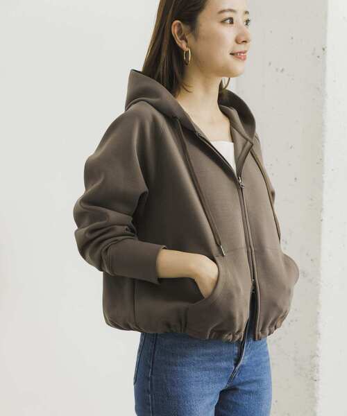 URBAN RESEARCH（アーバンリサーチ）の「『一部WEB限定カラー』ダンボールZIPパーカー（パーカー・レディース・ブラック/チャコールグレー/ベージュ系その他/カーキ・FREE）」の11枚目の写真