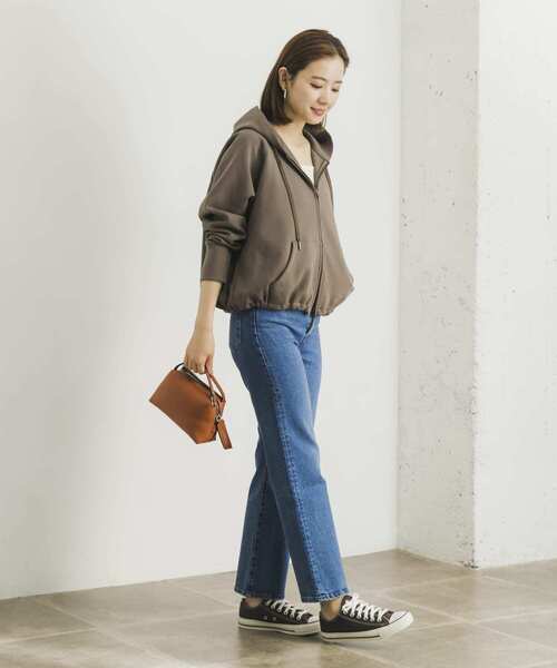 URBAN RESEARCH（アーバンリサーチ）の「『一部WEB限定カラー』ダンボールZIPパーカー（パーカー・レディース・ブラック/チャコールグレー/ベージュ系その他/カーキ・FREE）」の15枚目の写真