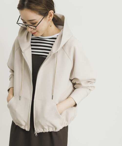 URBAN RESEARCH（アーバンリサーチ）の「『一部WEB限定カラー』ダンボールZIPパーカー（パーカー・レディース・ブラック/チャコールグレー/ベージュ系その他/カーキ・FREE）」の18枚目の写真