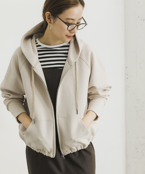 URBAN RESEARCH（アーバンリサーチ）の「『一部WEB限定カラー』ダンボールZIPパーカー（パーカー・レディース・ブラック/チャコールグレー/ベージュ系その他/カーキ・FREE）」の19枚目の写真