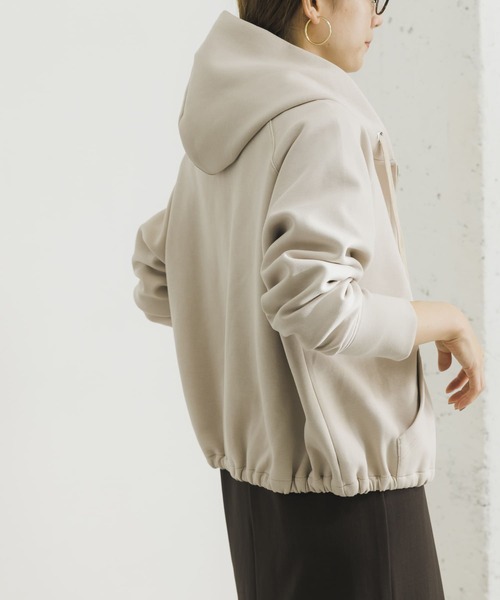 URBAN RESEARCH（アーバンリサーチ）の「『一部WEB限定カラー』ダンボールZIPパーカー（パーカー・レディース・ブラック/チャコールグレー/ベージュ系その他/カーキ・FREE）」の22枚目の写真