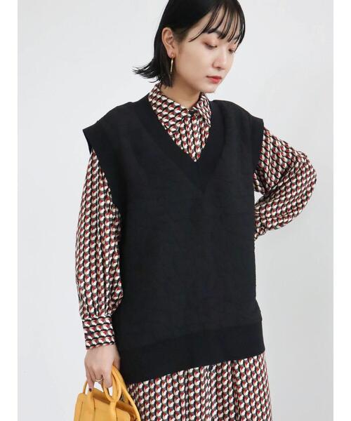 Green　Parks（グリーンパークス）の「変形キルトベスト（ベスト・レディース・ブラック/カーキ/ホワイト系その他2・FREE）」の5枚目の写真