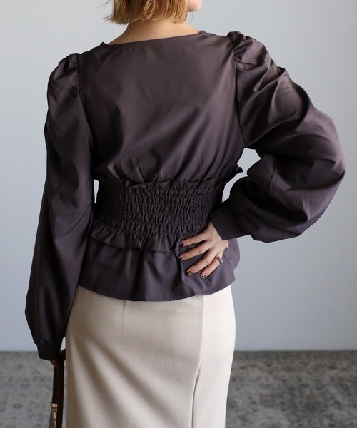 Yucca（ユッカ）の「シャーリングブラウス（シャツ/ブラウス・レディース・ブラック/パープル/ワインレッド/アイボリー・MEDIUM）」の13枚目の写真