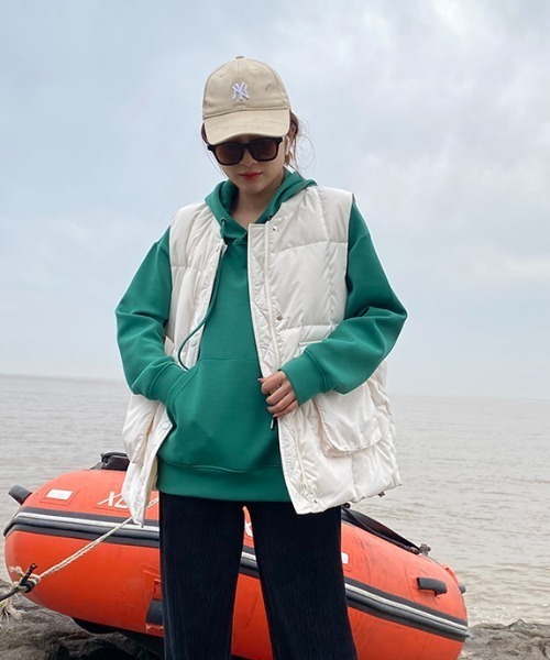 Vipoa（ヴィポア）の「ポイントポケットダウンベスト（ダウンベスト・レディース・ブラック/ベージュ/グリーン/アイボリー・FREE）」の6枚目の写真