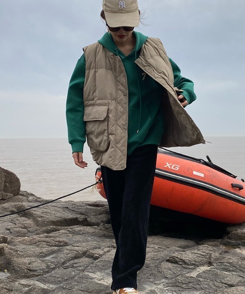 Vipoa（ヴィポア）の「ポイントポケットダウンベスト（ダウンベスト・レディース・ブラック/ベージュ/グリーン/アイボリー・FREE）」の9枚目の写真