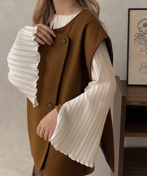 apres jour clair(アプレジュールクレア)の「【apres jour clair】スリットプリーツブラウス【ZOZOTOWN限定アイテム】(シャツ/ブラウス・レディース・アイボリー/ライトベージュ・フリー/X-LARGE)」の4枚目の写真