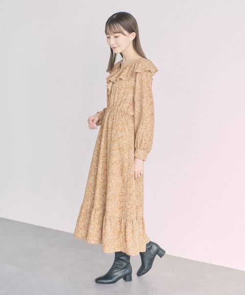 earth music&ecology（アースミュージックアンドエコロジー）の「小花柄ラッフルワンピース（ワンピース・レディース・ブラウン/ブラック・FREE）」の8枚目の写真