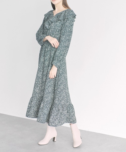 earth music&ecology（アースミュージックアンドエコロジー）の「小花柄ラッフルワンピース（ワンピース・レディース・ブラウン/ブラック・FREE）」の9枚目の写真