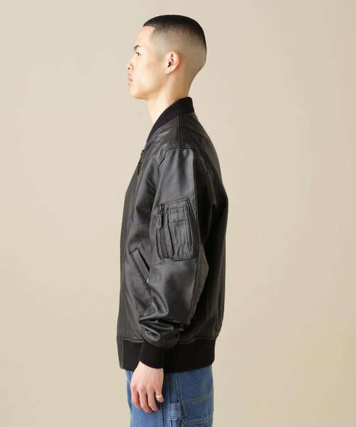 AVIREX(アヴィレックス)の「【WEB&DEPOT限定】LEATHER TYPE MA-1 LINING PIN UP / レザー タイプ MA-1 ライニング ピンナップ / AVIREX / アヴィレックス(MA-1・レディース・ブラック/その他6・2XL/L/M/XL)」の6枚目の写真