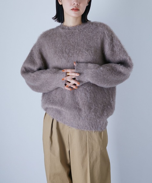 NANO universe(ナノユニバース)の「LB.04/シャギークルーネックニット(ニット/セーター・レディース・ブラック/ベージュ/ピンク・FREE)」の7枚目の写真